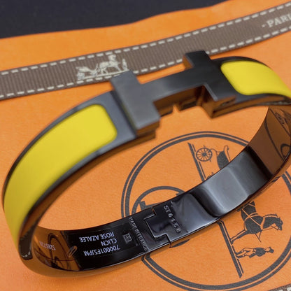 [⭐Renara]CLIC HM SO BLACK YELLOW BRACELET