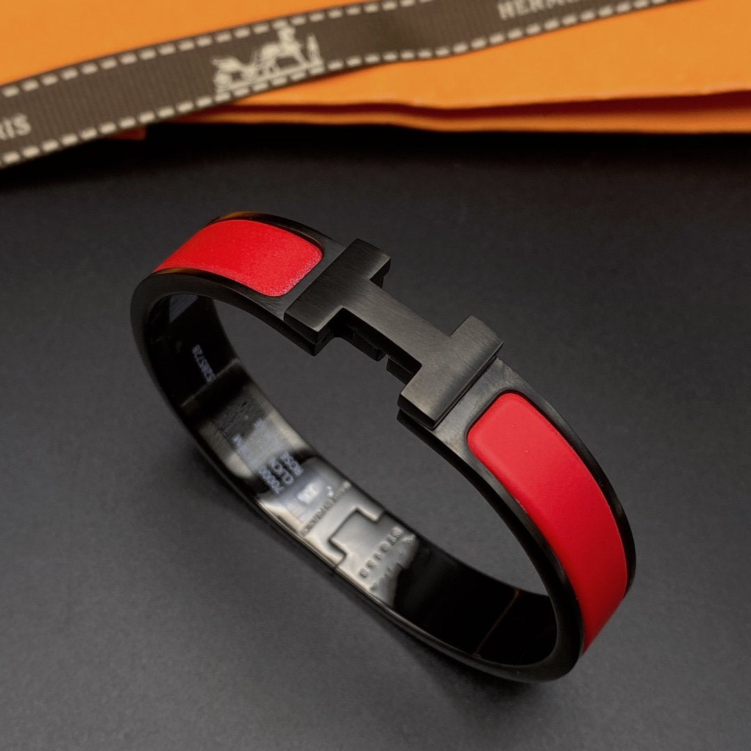 [⭐Renara]CLIC HM SO BLACK RED BRACELET