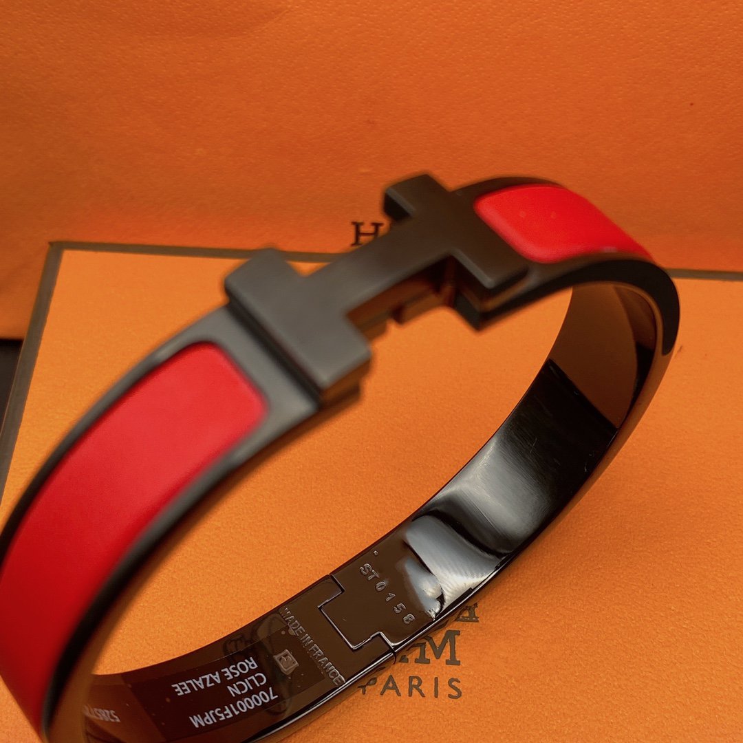 [⭐Renara]CLIC HM SO BLACK RED BRACELET