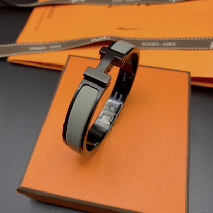 [⭐Renara]CLIC HM SO BLACK GREY BRACELET