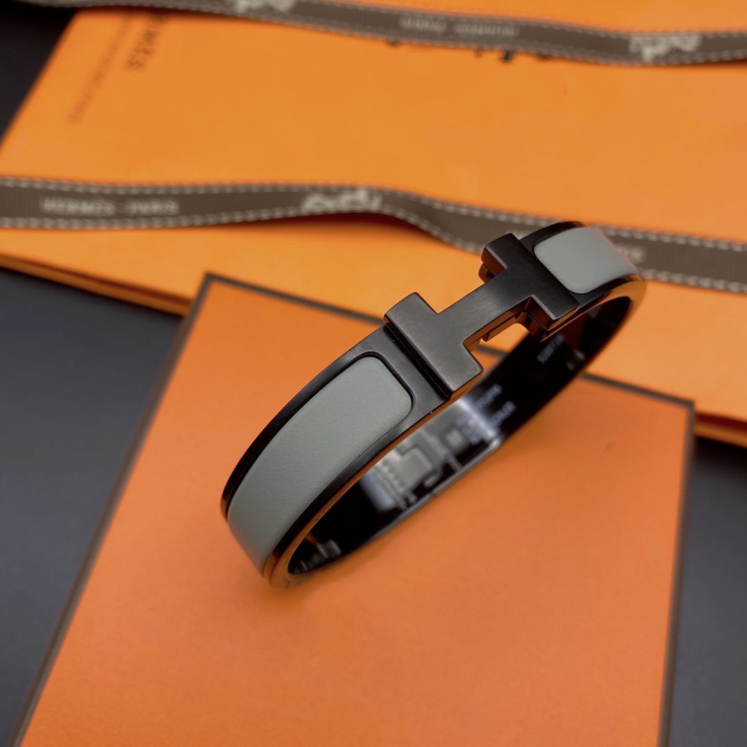 [⭐Renara]CLIC HM SO BLACK GREY BRACELET