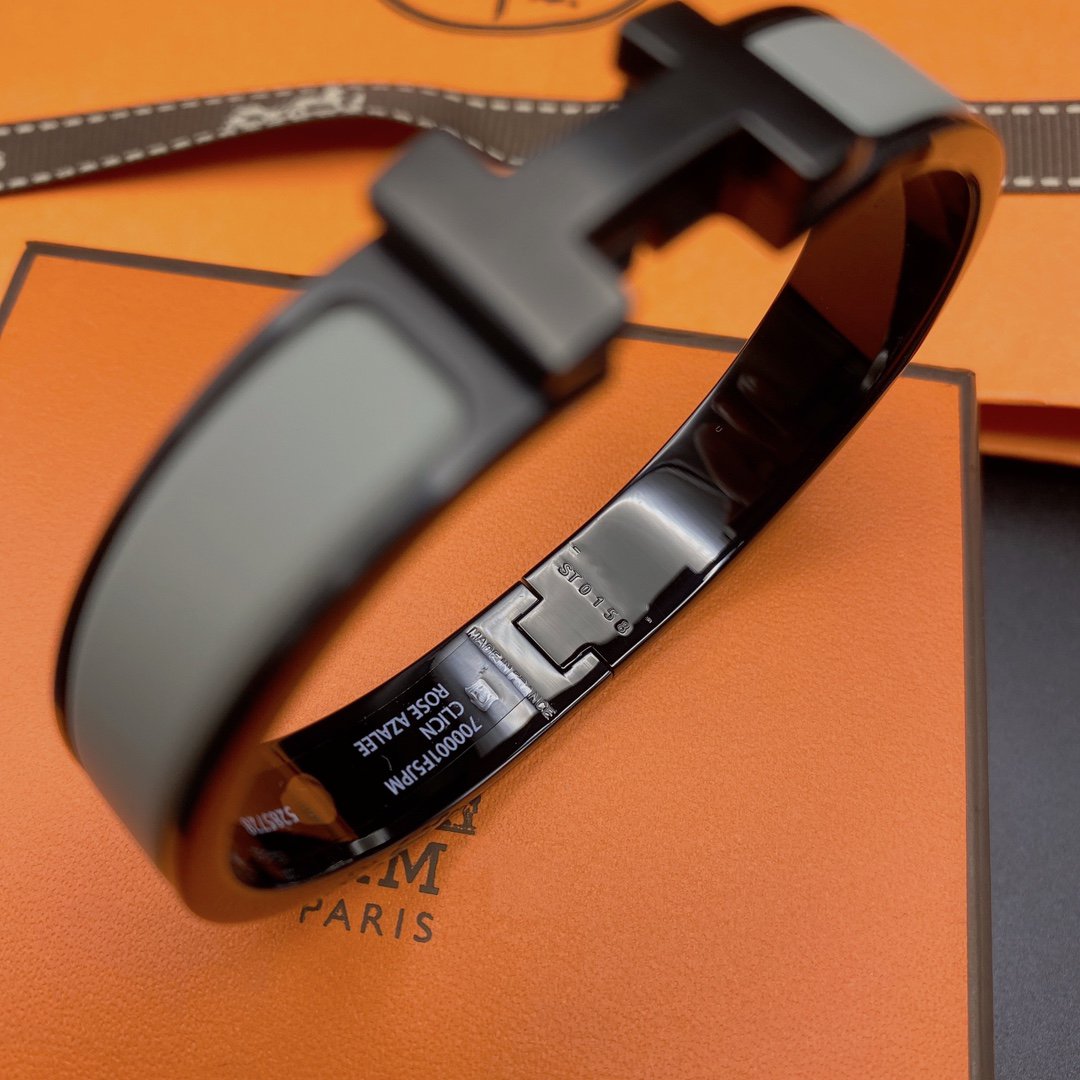[⭐Renara]CLIC HM SO BLACK GREY BRACELET