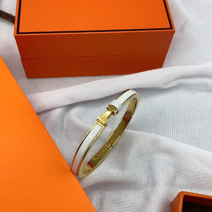 [⭐Renara]CLASSIC HM CLIC WHITE 8MM ENAMEL BRACELET