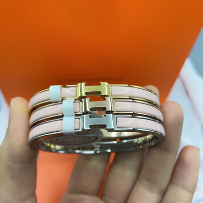 [⭐Renara]CLASSIC HM CLIC  PINK 8MM ENAMEL BRACELET