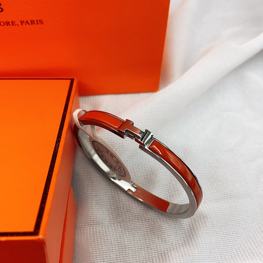 [⭐Renara]CLASSIC HM CLIC RED 8MM ENAMEL BRACELET