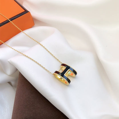 [⭐Renara]HM CLIC BLACK ENAMEL GOLD NECKLACE