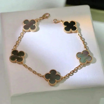 [⭐Renara] CLOVER 5 MOTIF GRAY MOP BRACELET COLLECTION