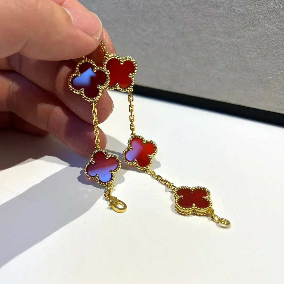[⭐Renara] CLOVER 5 MOTIF RED CORNELIAN BRACELET COLLECTION