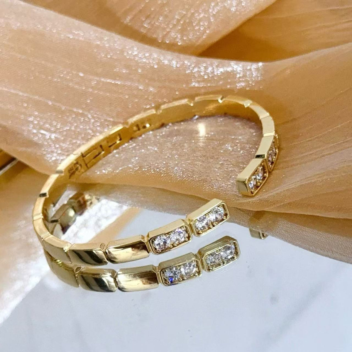 [⭐Renara jewelrys]LOVE DIAMOND OPEN  BRACELET