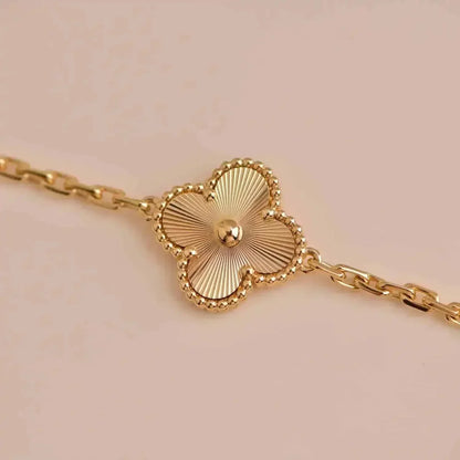 [⭐Renara] CLOVER 5 MOTIF LASER BRACELET COLLECTION
