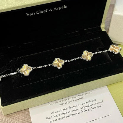 [⭐Renara] CLOVER 5 MOTIF LASER BRACELET COLLECTION