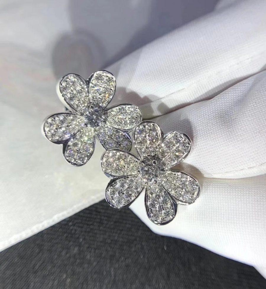 [⭐Renara]FRIVOLE SILVER FLOWER DIAMOND EARRINGS