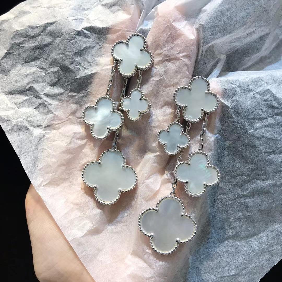 [⭐Renara]CLOVER EARRINGS WHITE MOP 4 MOTIFS SILVER