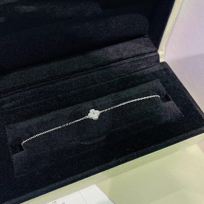 [⭐Renara]CLOVER  SINGLE FLOWER BRACELET SILVER